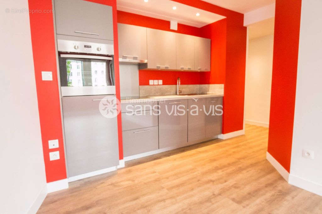 Appartement à NEUILLY-SUR-SEINE