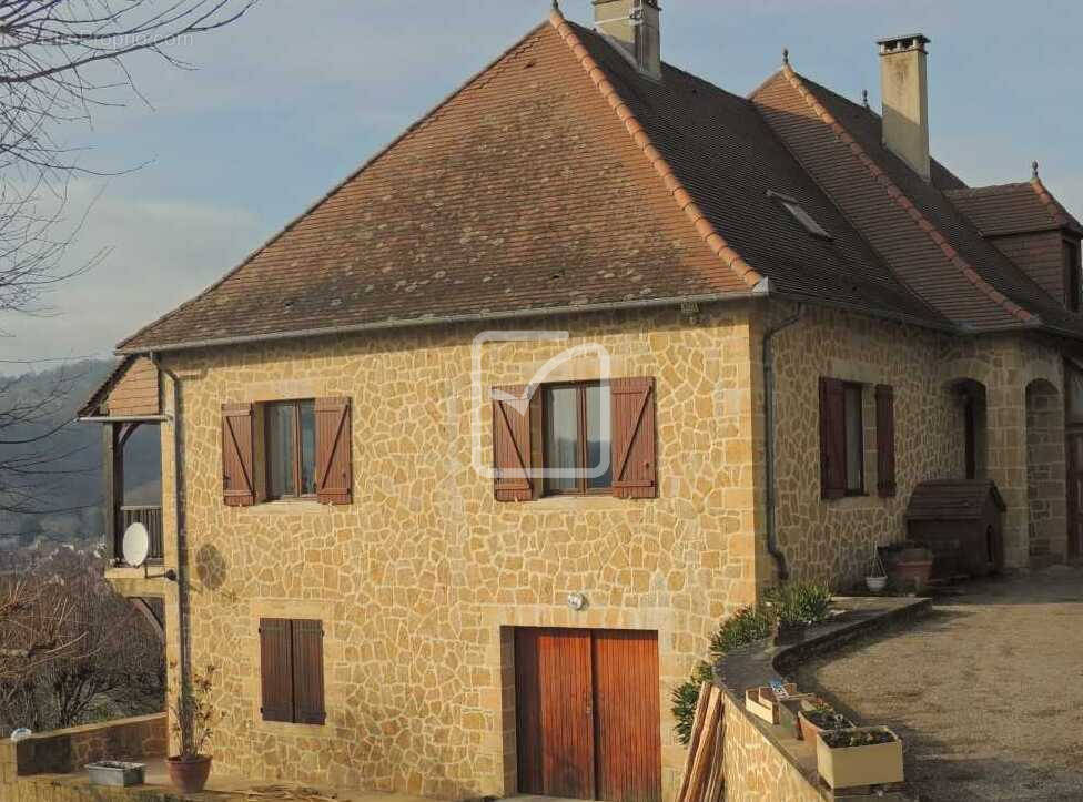 Maison à ALTILLAC