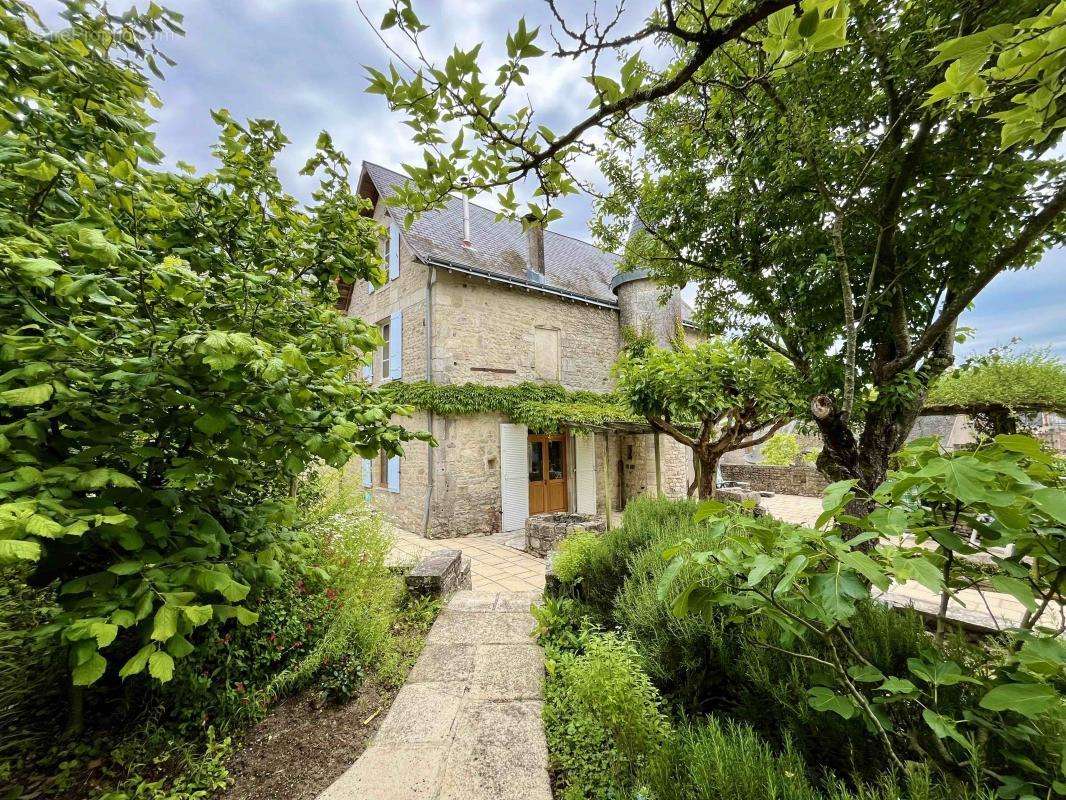 Maison à CHARROUX