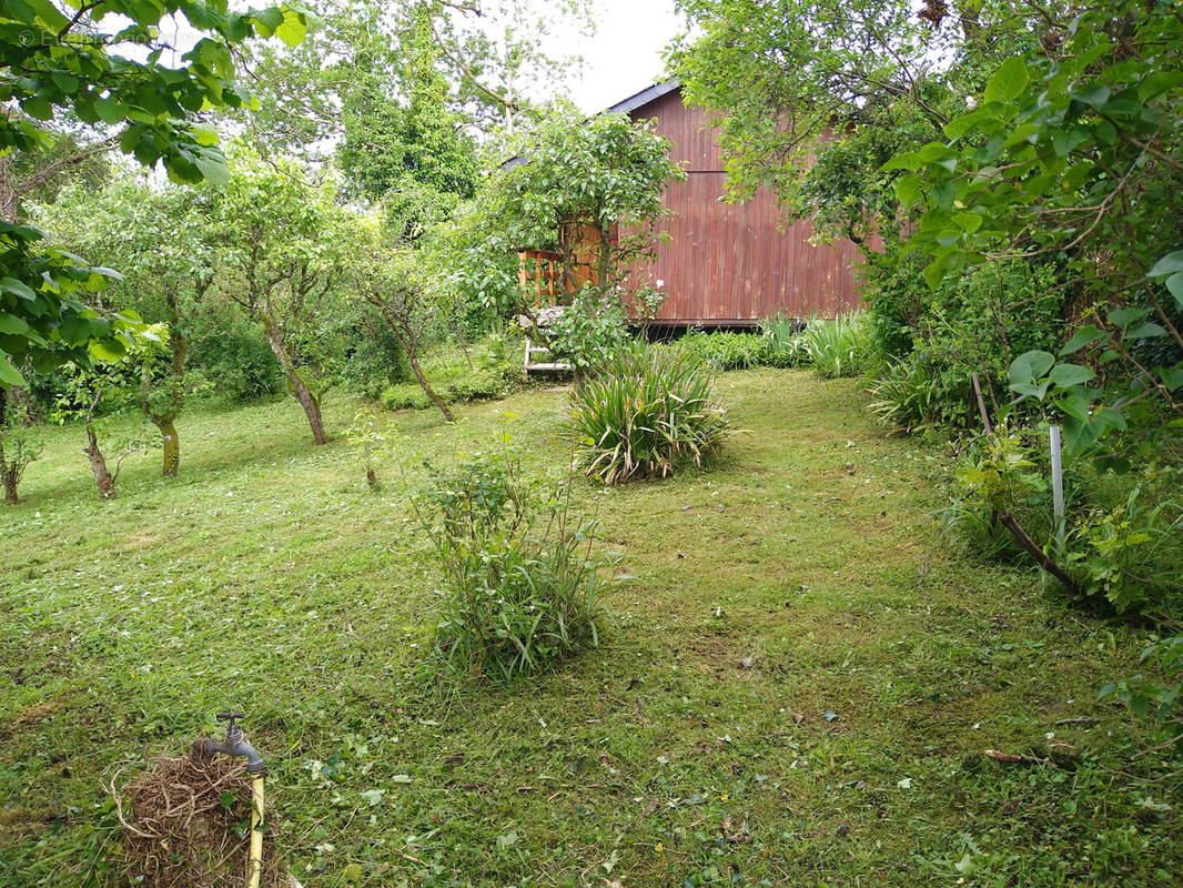 Terrain à SOUGE-LE-GANELON