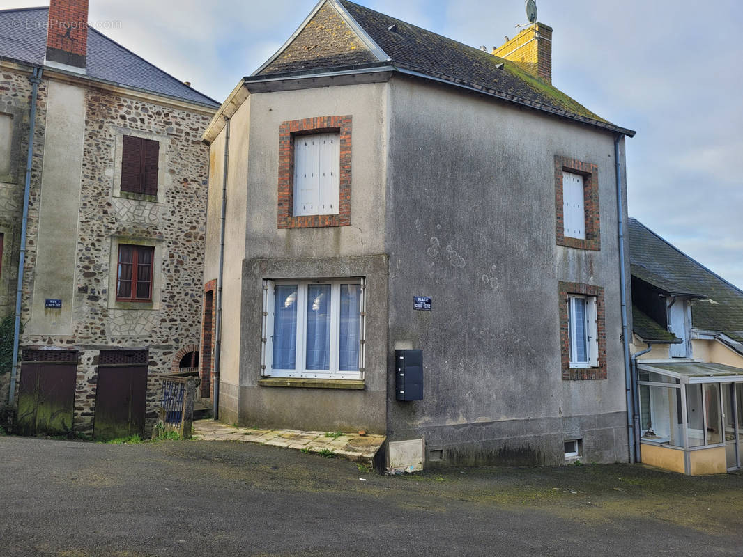 Appartement à SAINT-DENIS-D&#039;ORQUES