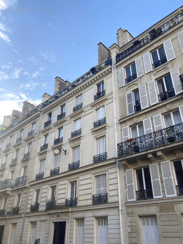 Appartement à PARIS-8E