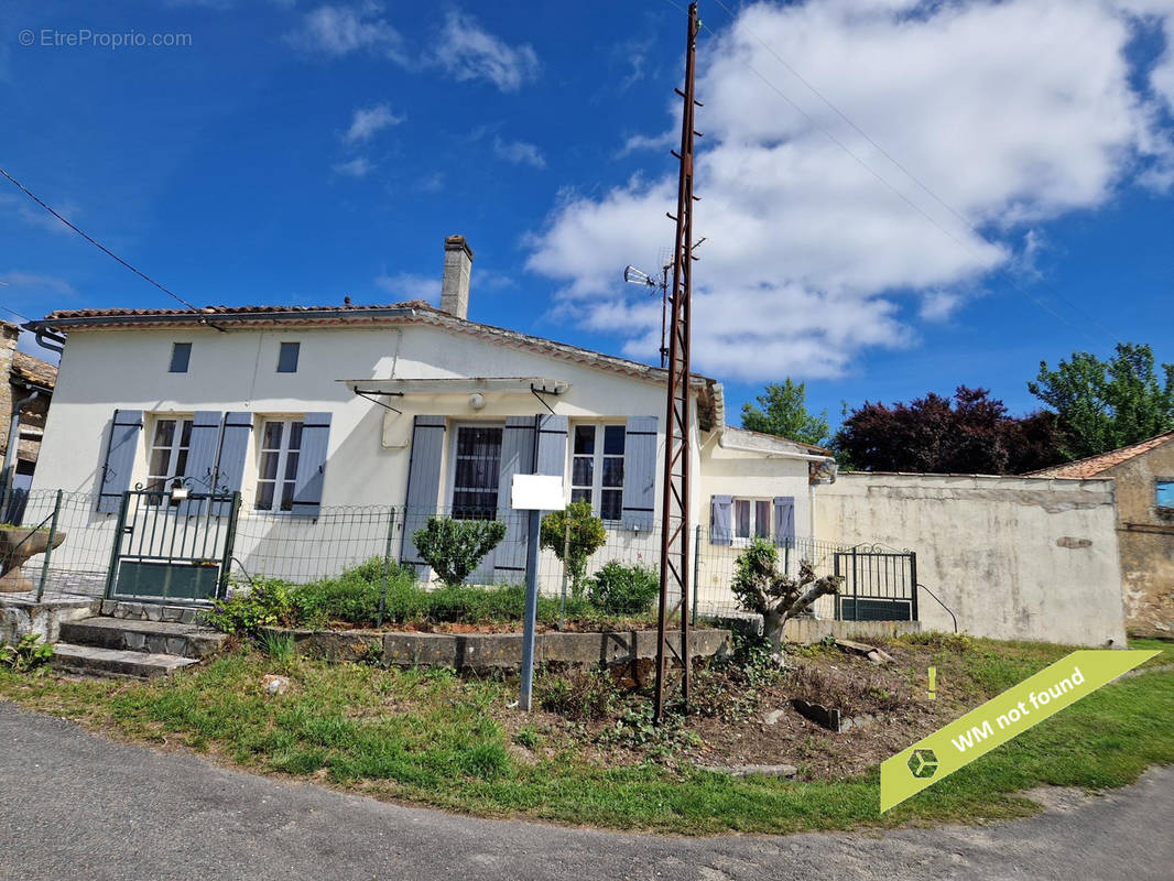 Maison à SAINT-BONNET-SUR-GIRONDE