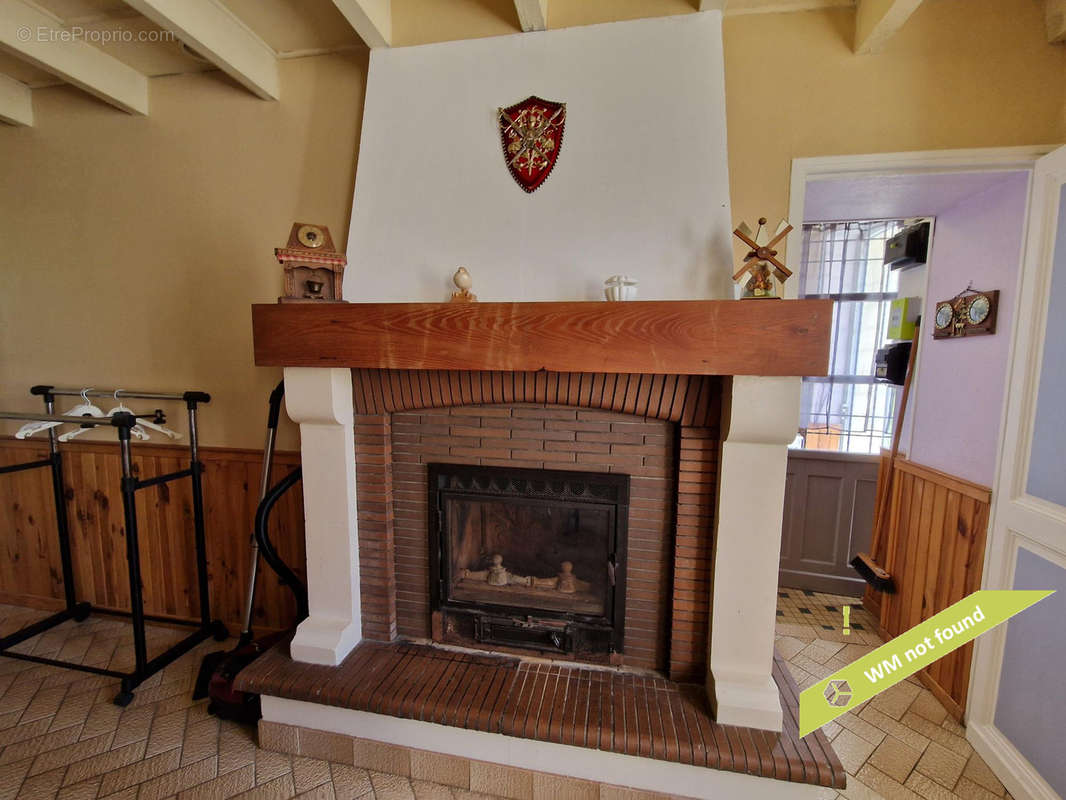 Maison à SAINT-BONNET-SUR-GIRONDE