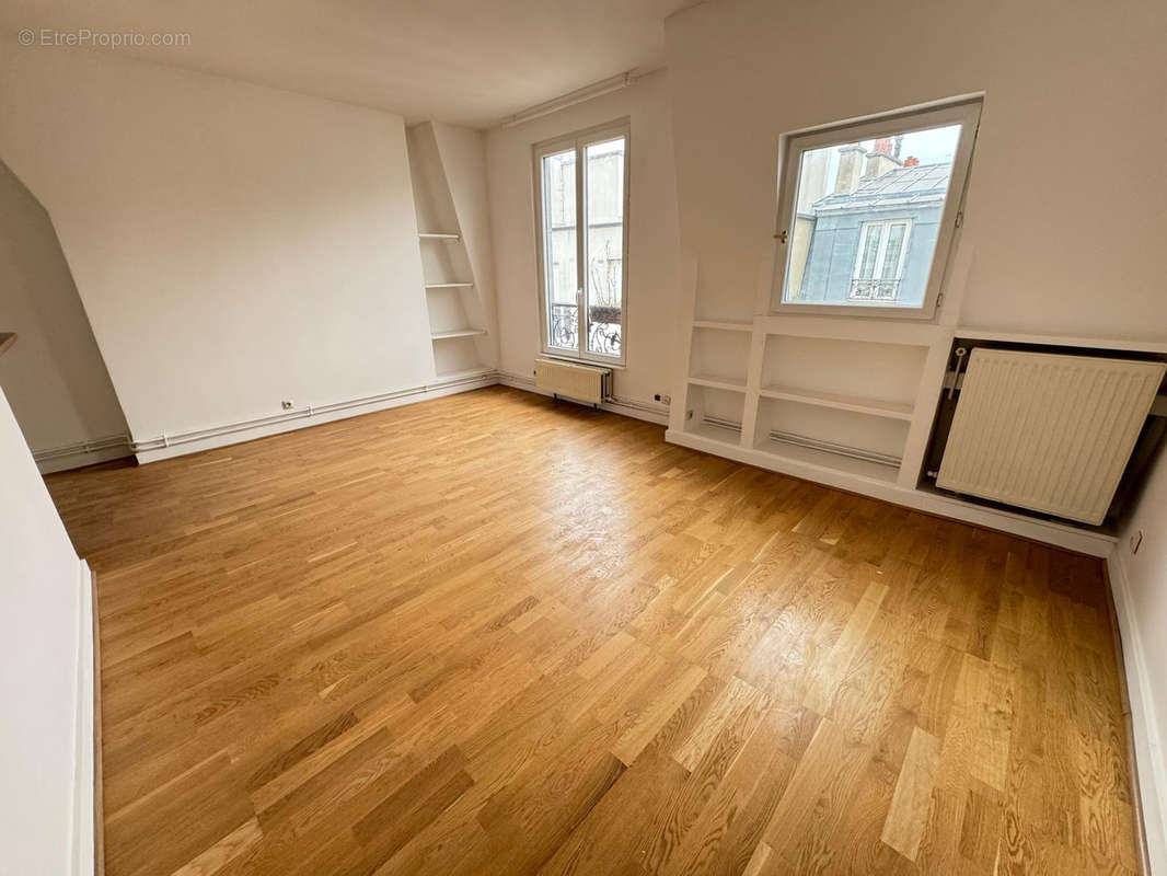 Appartement à PARIS-20E