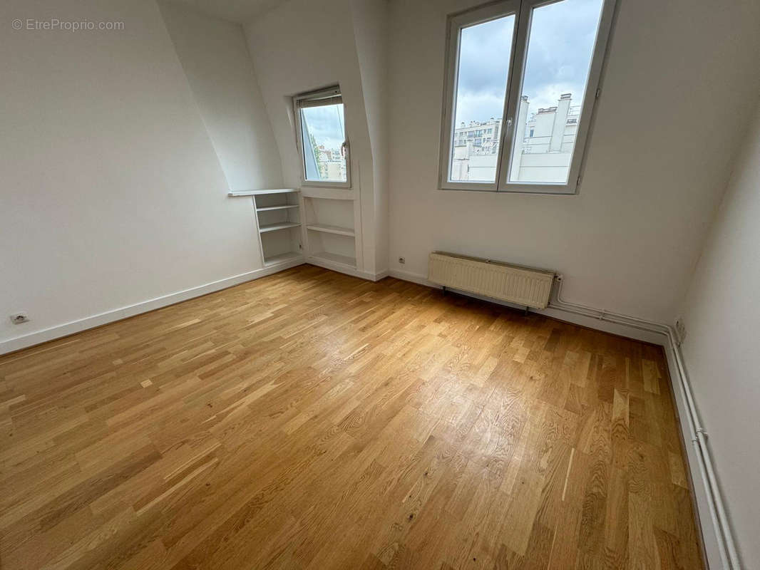 Appartement à PARIS-20E