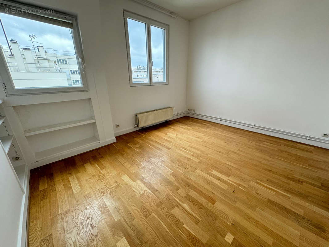 Appartement à PARIS-20E