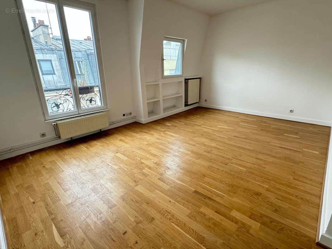 Appartement à PARIS-20E