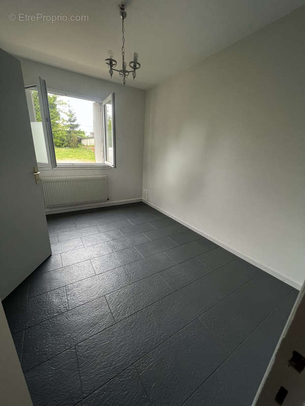 Appartement à TORCY