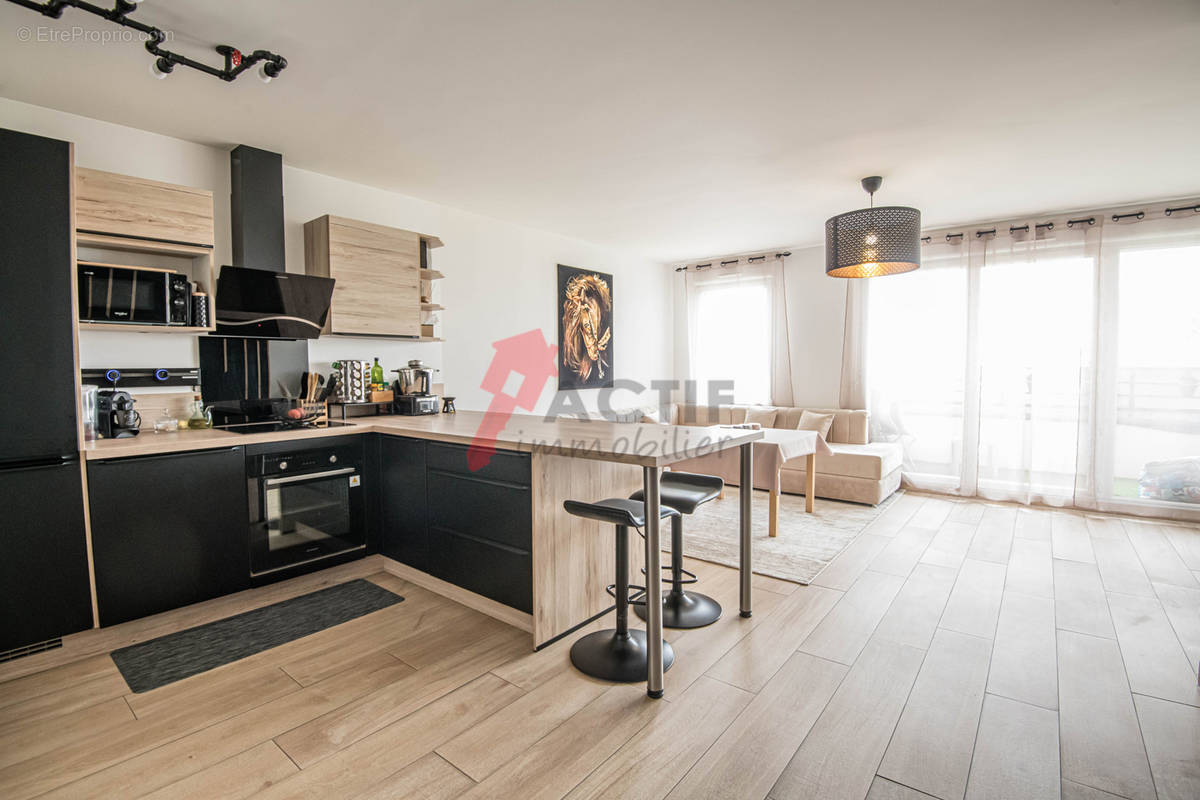 Appartement à CORBEIL-ESSONNES