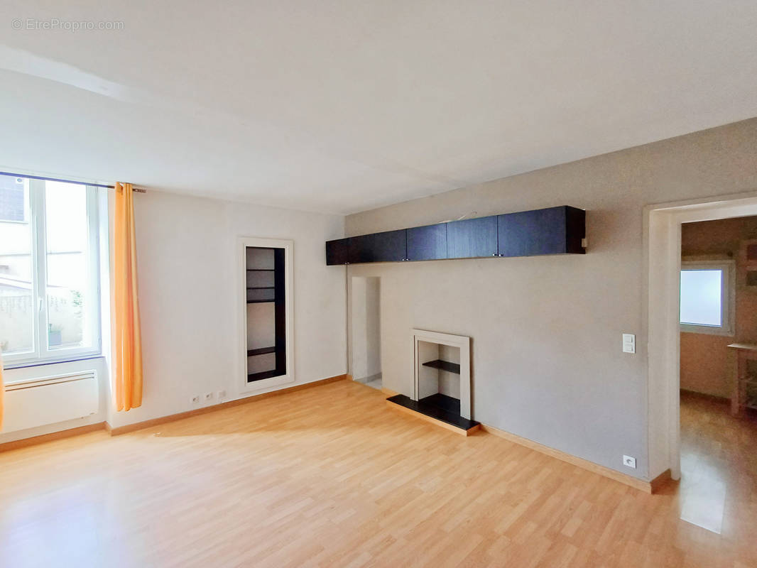 Appartement à AUBENAS