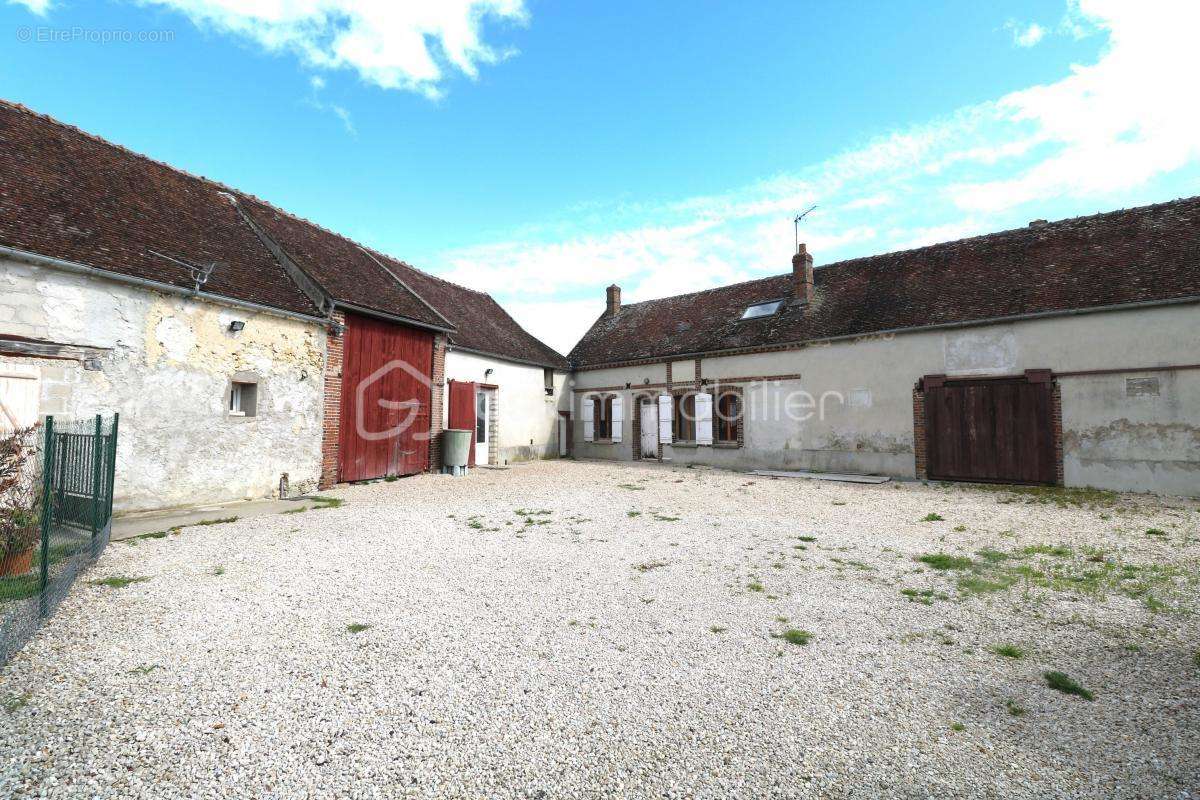 Maison à BRAY-SUR-SEINE