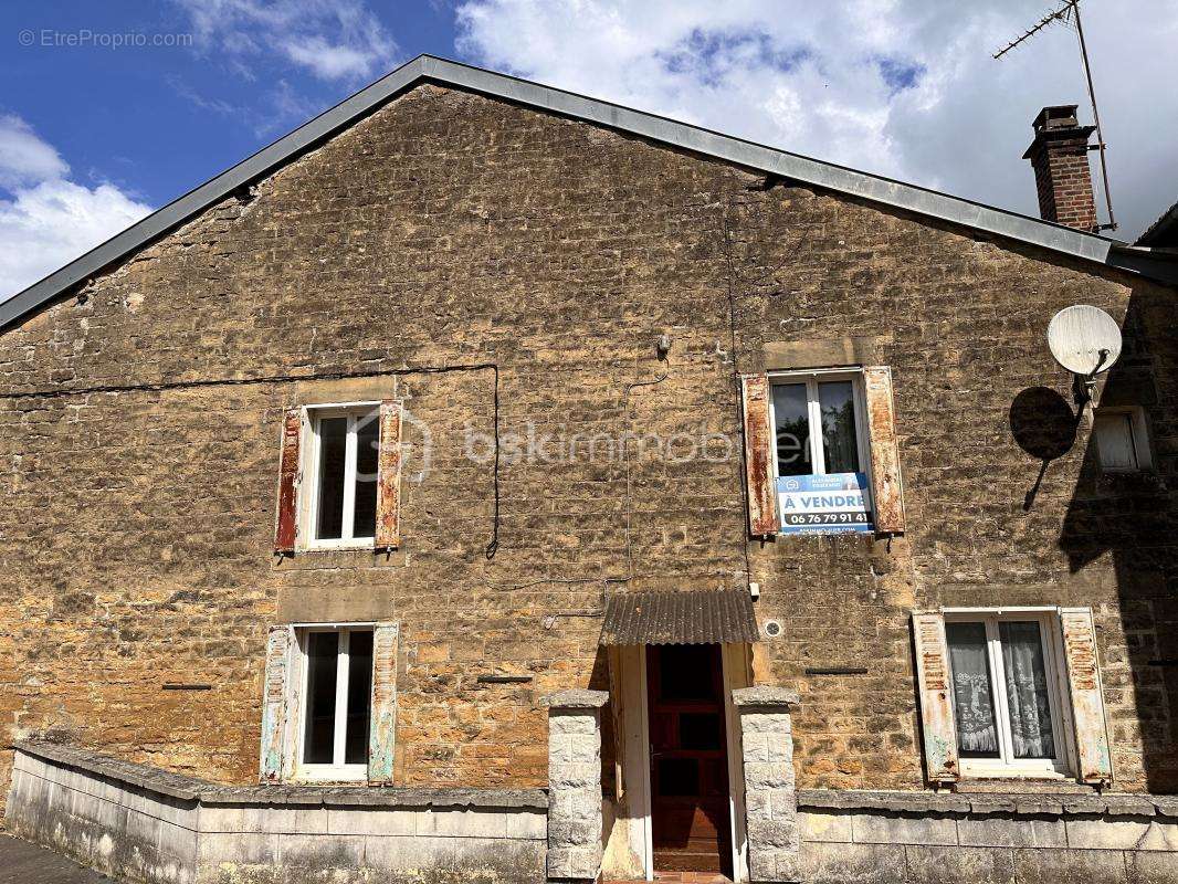 Appartement à CHALANDRY-ELAIRE