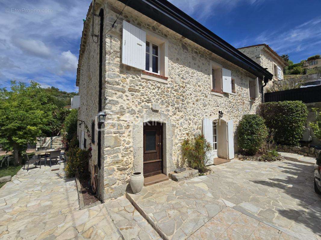 Maison à AURIBEAU-SUR-SIAGNE