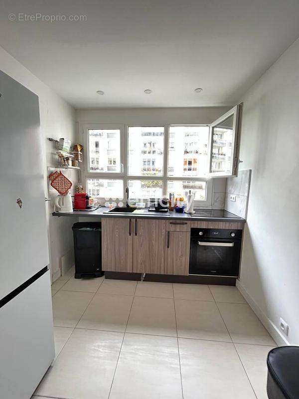 Appartement à PARIS-20E