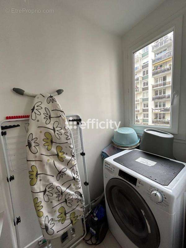 Appartement à PARIS-20E