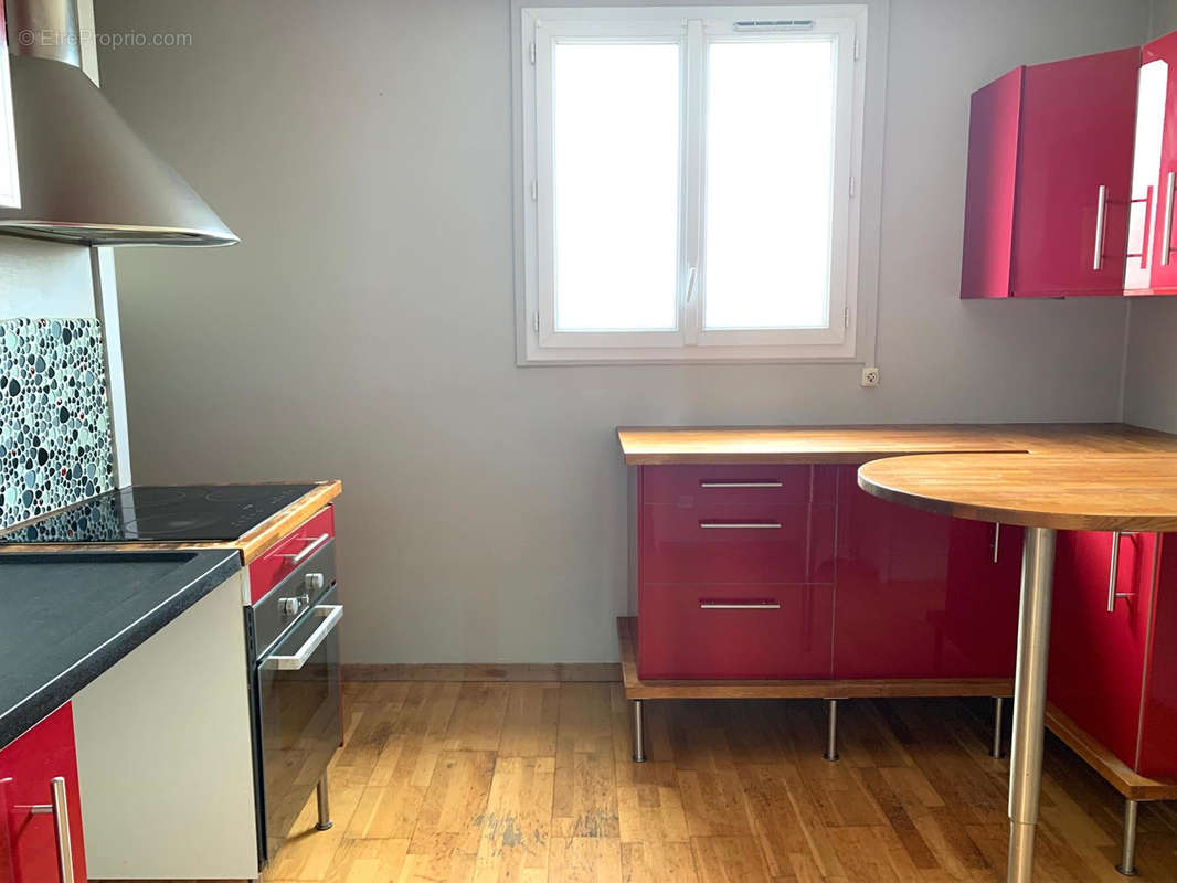 Appartement à SAINT-JEAN-DE-LA-RUELLE