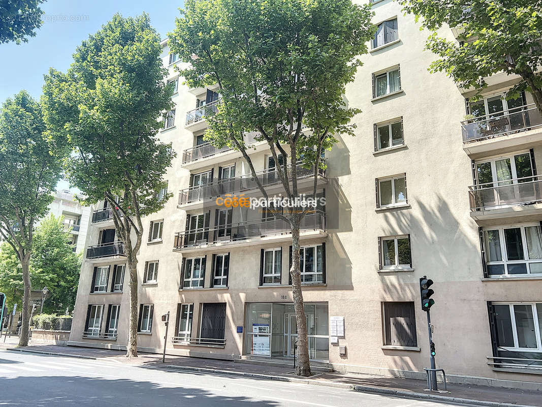 Appartement à ISSY-LES-MOULINEAUX