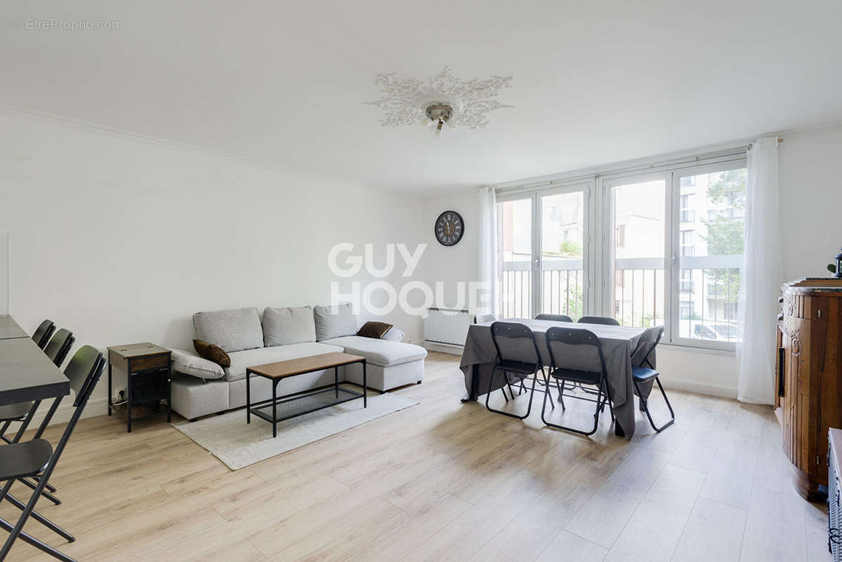 Appartement à PARIS-19E