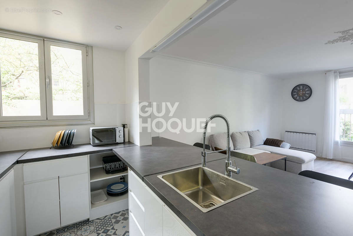 Appartement à PARIS-19E