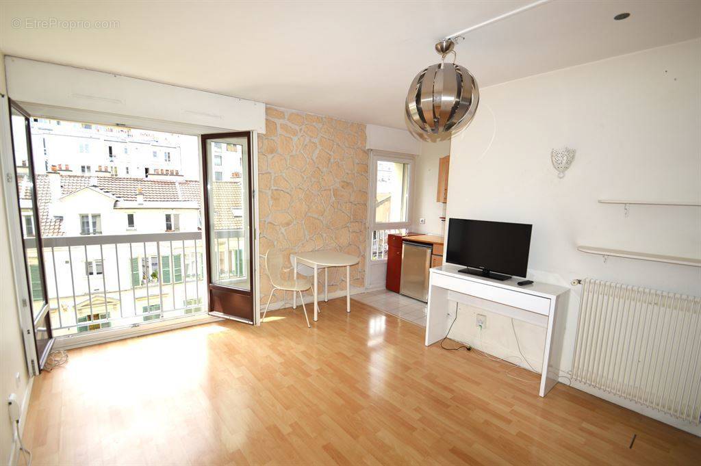 Appartement à PARIS-20E