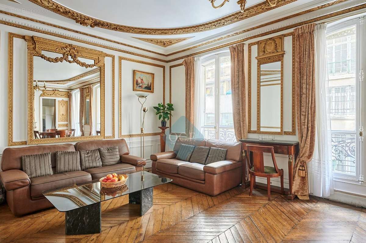 Appartement à PARIS-10E