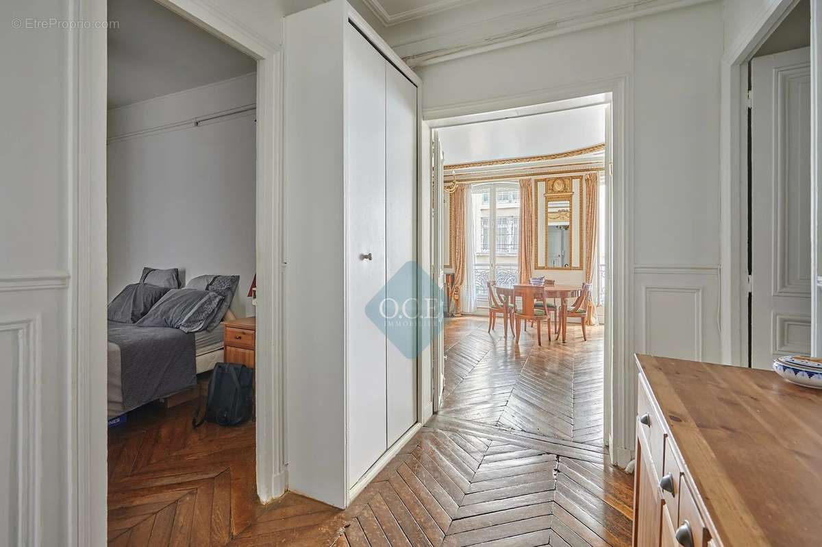 Appartement à PARIS-10E