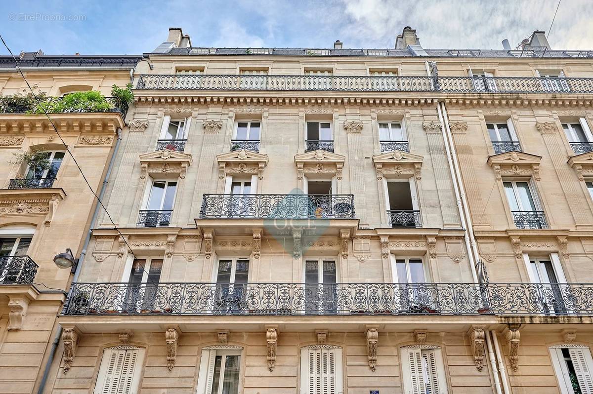 Appartement à PARIS-10E