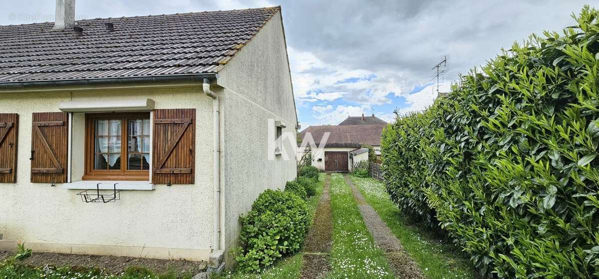 Maison à CHAMBRY