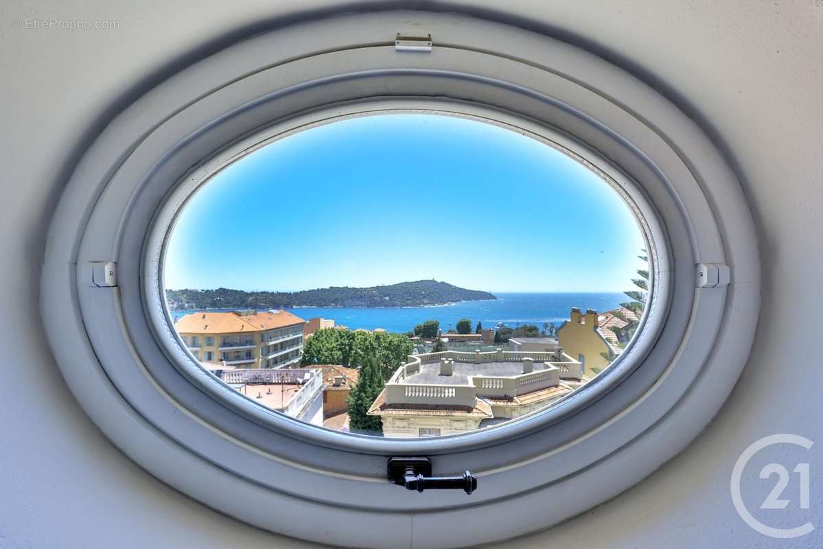 Appartement à VILLEFRANCHE-SUR-MER