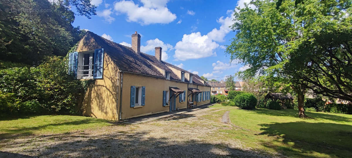 Maison à SAINT-MARTIN-DU-TERTRE