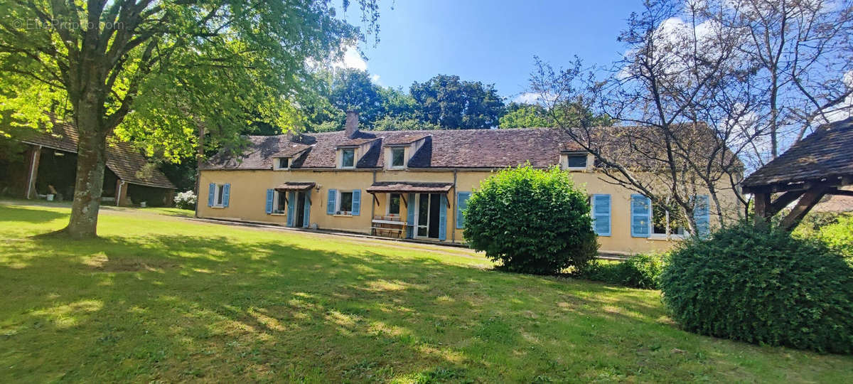 Maison à SAINT-MARTIN-DU-TERTRE