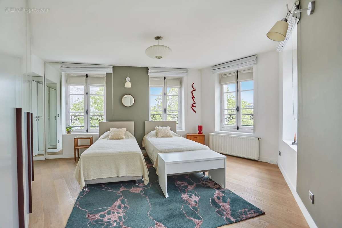 Appartement à PARIS-9E