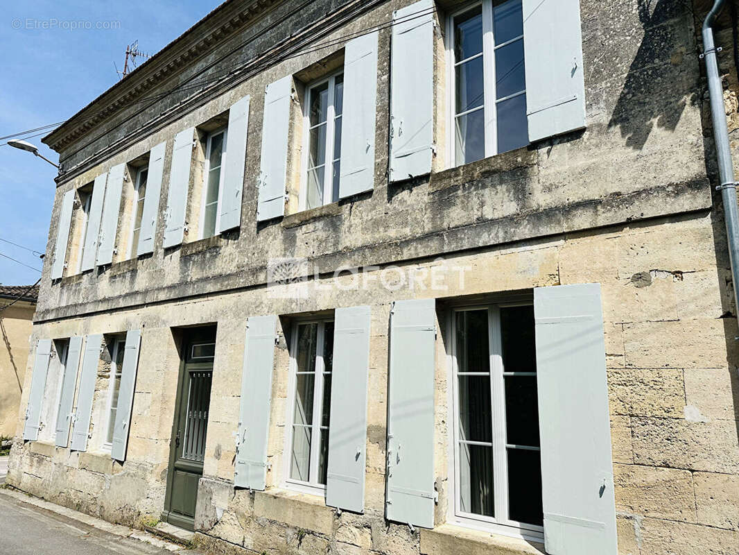 Maison à BLAYE