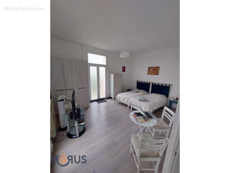 Appartement à LAMALOU-LES-BAINS