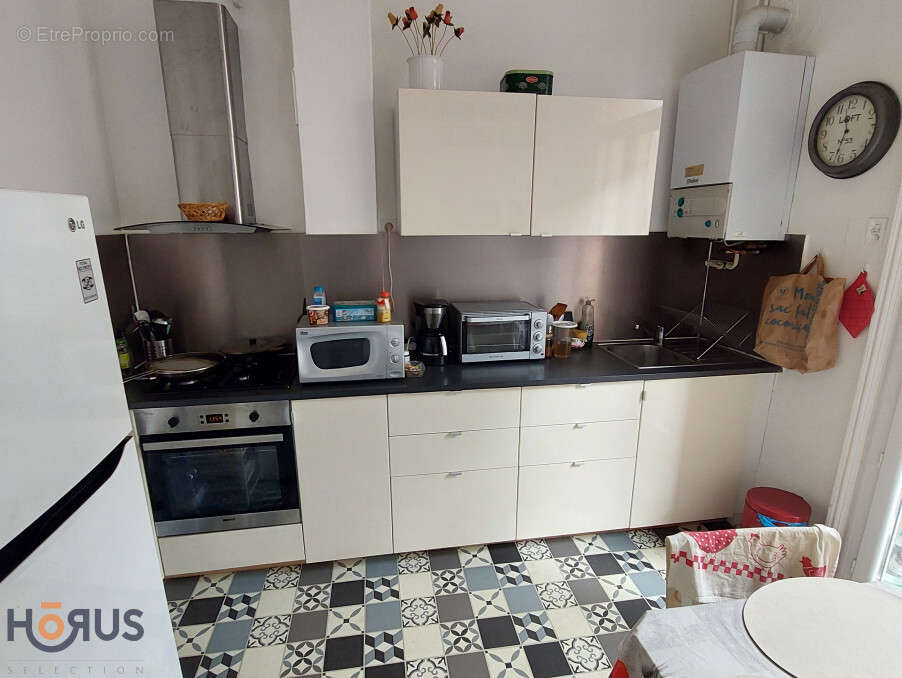 Appartement à LAMALOU-LES-BAINS