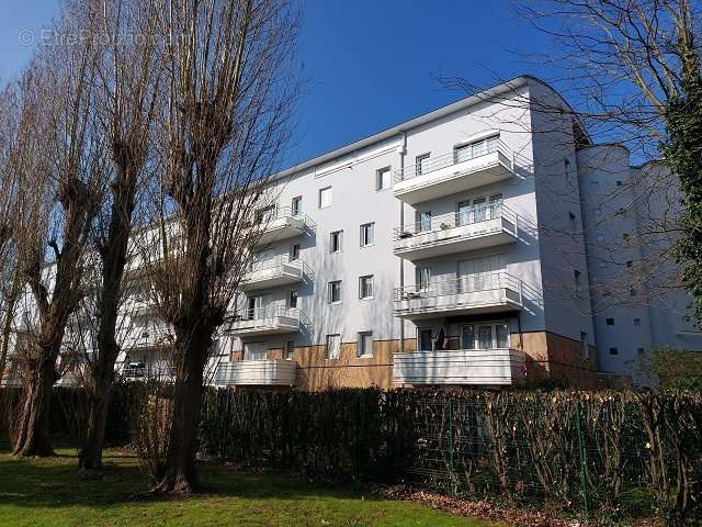 Appartement à COMBS-LA-VILLE