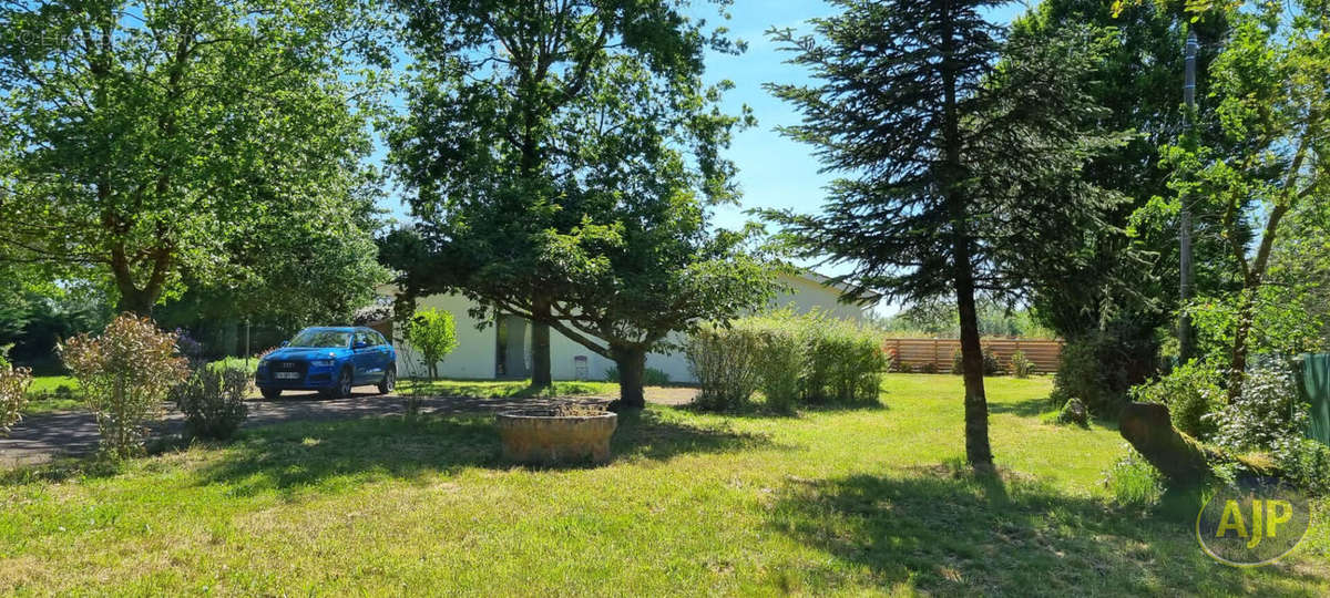 Maison à SAINT-JEAN-D&#039;ILLAC