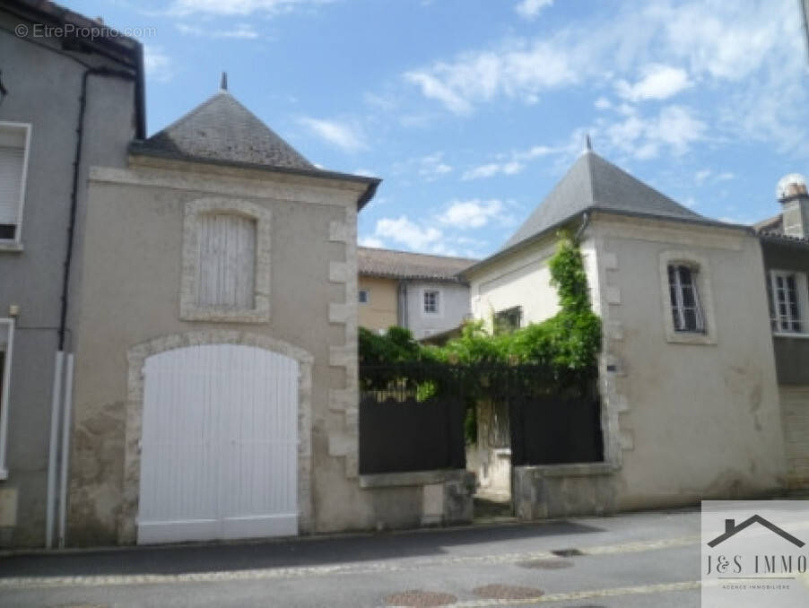 Maison à CHABANAIS