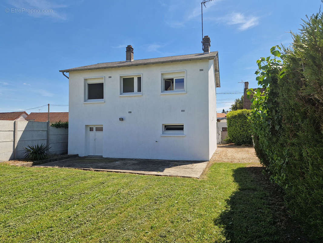 Maison à SELLES-SUR-CHER