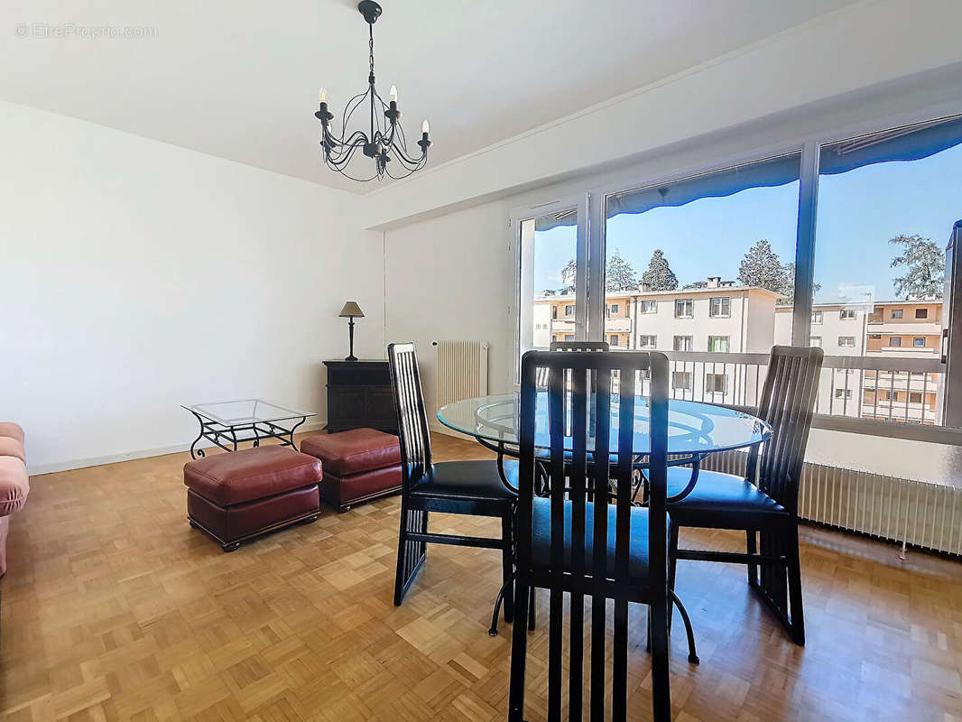 Appartement à THONON-LES-BAINS