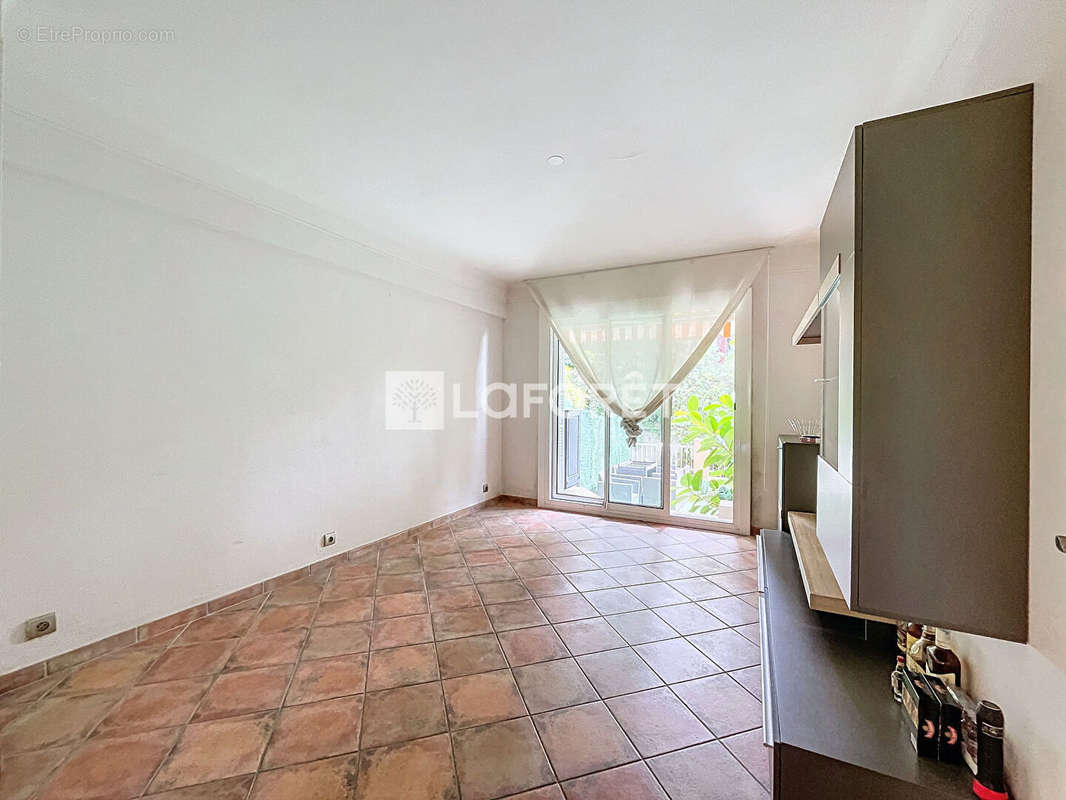 Appartement à ROQUEBRUNE-CAP-MARTIN