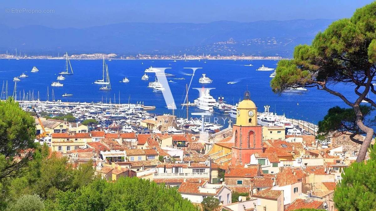 Appartement à SAINT-TROPEZ