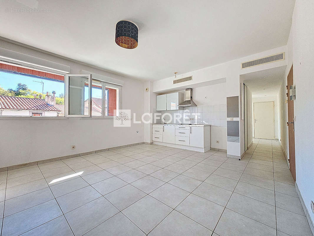 Appartement à MARSEILLE-12E