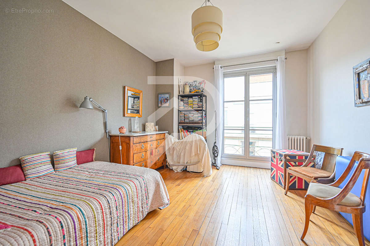 Appartement à PARIS-15E