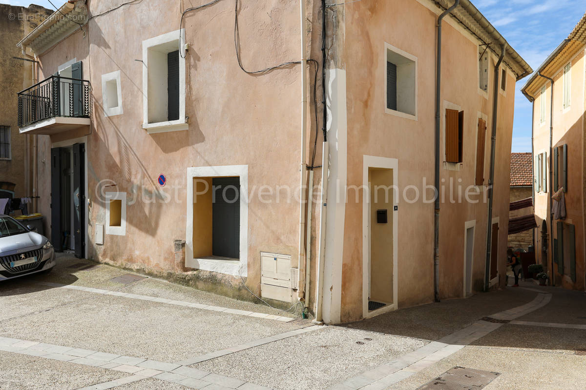 Maison à BEAUMES-DE-VENISE