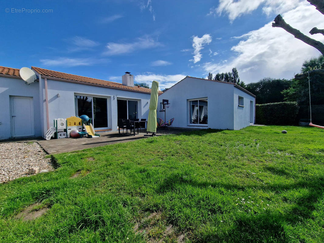 Maison à BOIS-DE-CENE