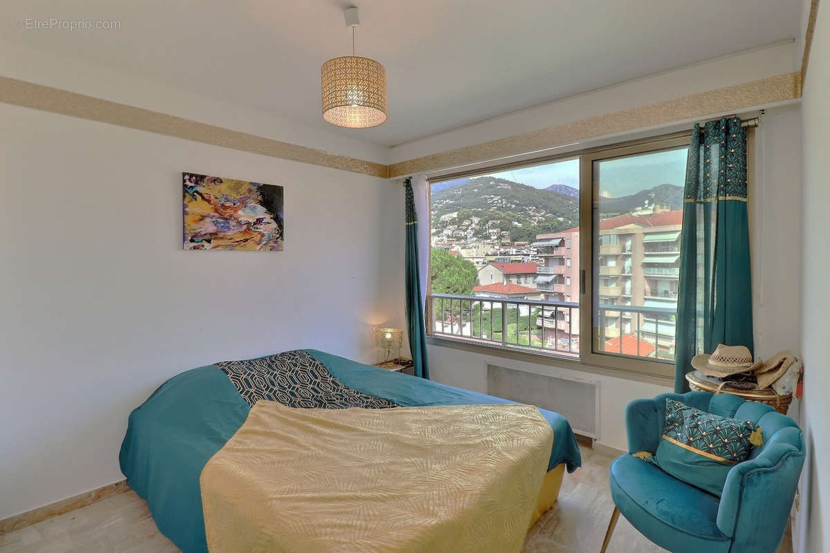 Appartement à ROQUEBRUNE-CAP-MARTIN