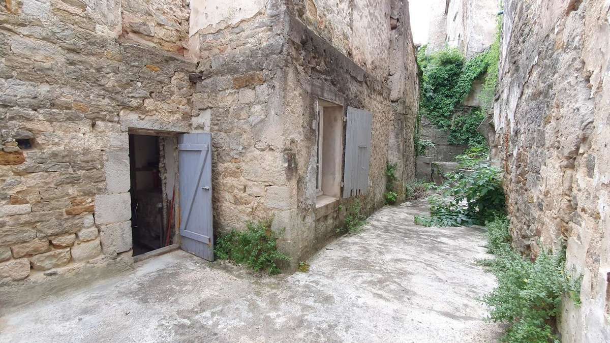 Maison à LAURAC-EN-VIVARAIS