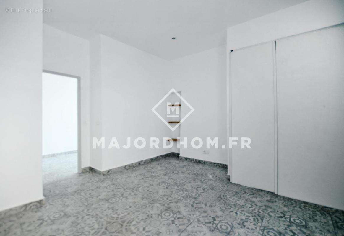 Appartement à MARSEILLE-4E